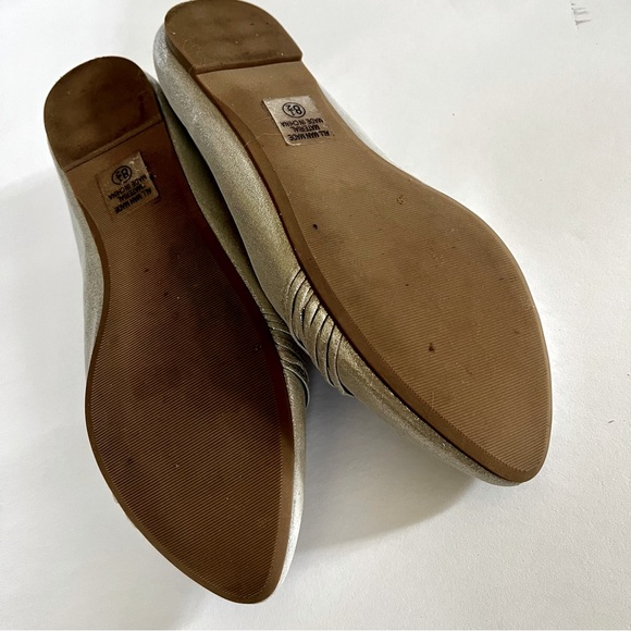 BY THE WAY and JUST BE, TWO PAIRS OF SHOES - Picture 10 of 11